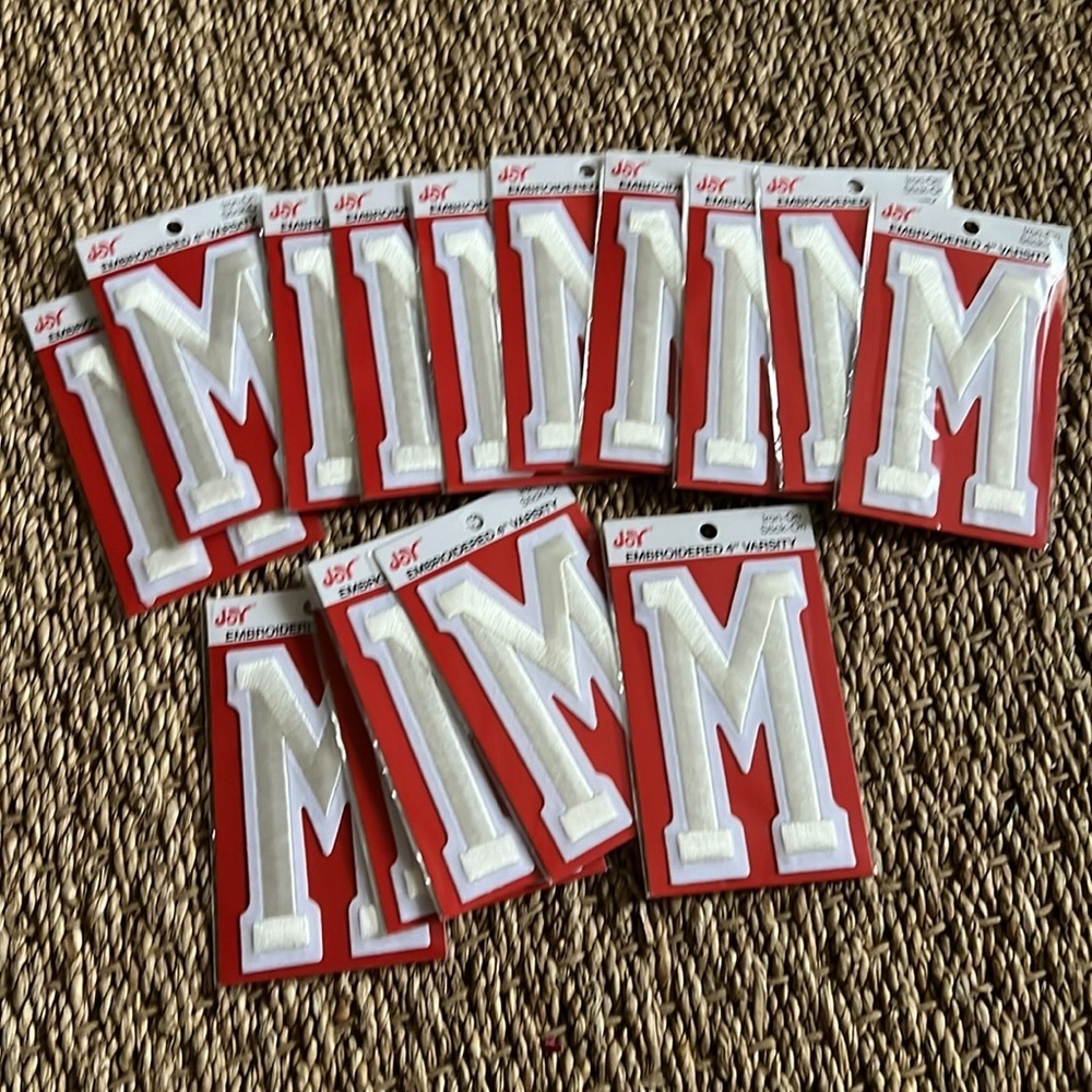 Bundle of 15 4” embroidered varsity letter “M”